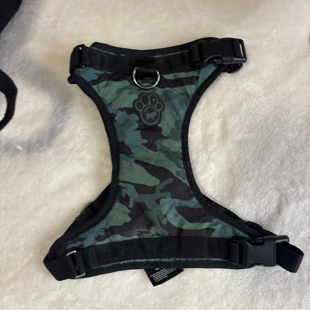 Canada pooch Camouflage Dog Harness